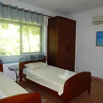 Casa Lorenzo Sleeps 10, With Private Tennis Court & Swimming Pool And 5 Beds Villa