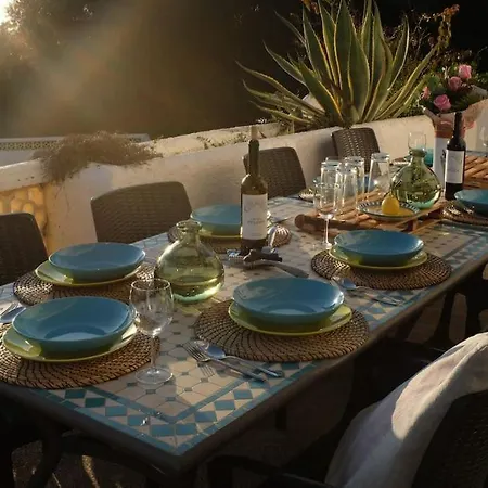 Casa Lorenzo Sleeps 10, With Private Tennis Court & Swimming Pool And 5 Beds Portimão