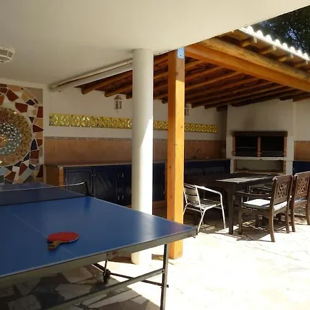 Villa Casa Lorenzo Sleeps 10, With Private Tennis Court & Swimming Pool And 5 Beds Portimão