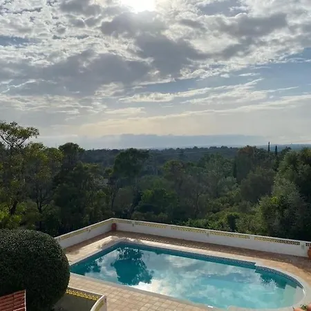 Βίλα Casa Lorenzo With Tennis Court & Swimming Poolen
