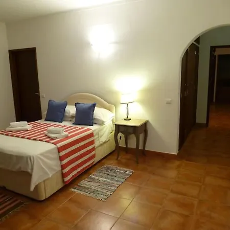 ヴィラ Casa Lorenzo Sleeps 10, With Private Tennis Court & Swimming Pool And 5 Beds ポルティマン